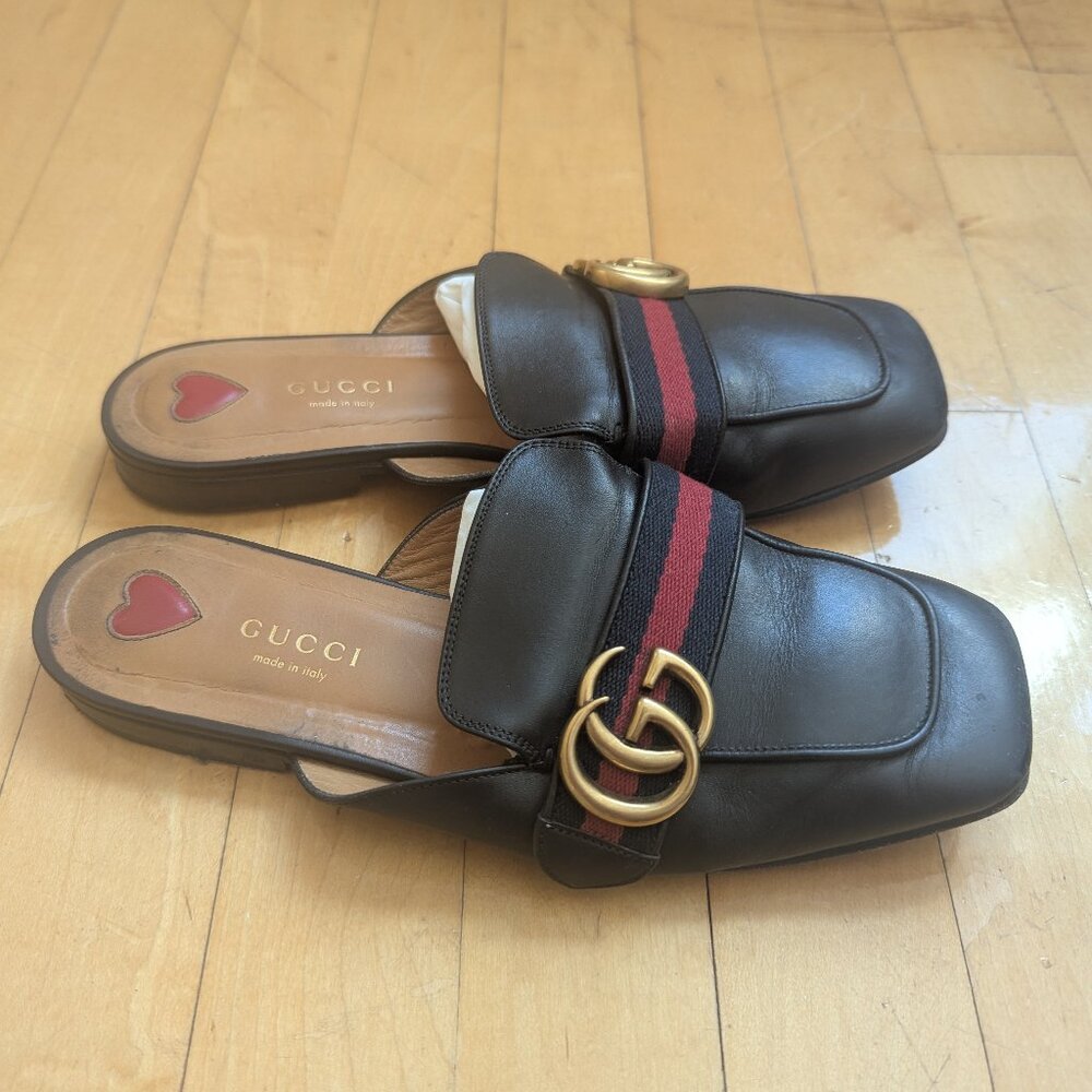 Gucci Black Leather Ballet Flats